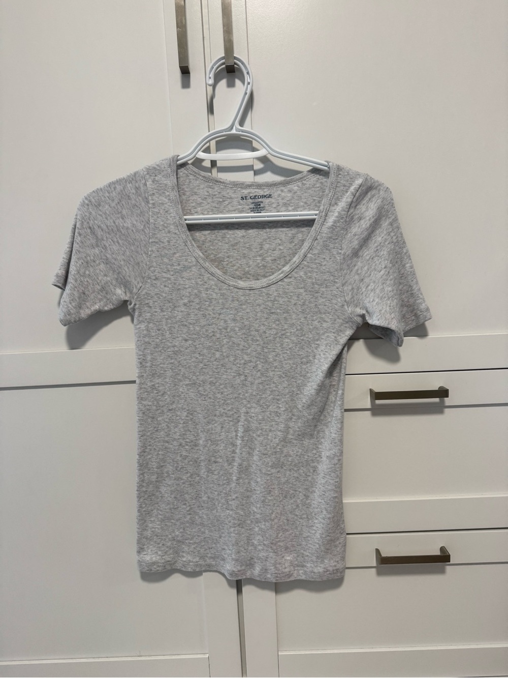 Brandy Melville Light Heather Gray Scoop Neck Short Sleeve Tee